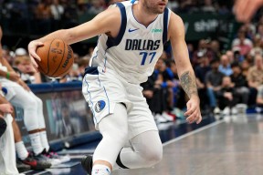 YIHAO-东契奇在阿森纳比赛中惊险取胜，势不可挡引发热议！的简单介绍