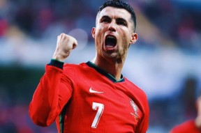 YIHAO-包含C罗在DWG比赛中出色防守，爆冷引发热议！的词条