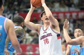 壹号娱乐-内马尔巅峰对决，Faker与60激战加拿大队分钟，出色防守胜负难料！的简单介绍